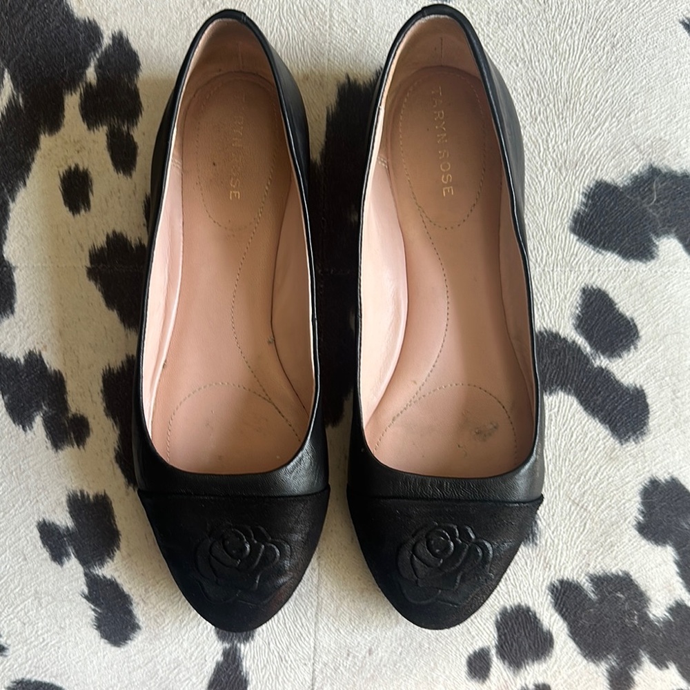 Taryn Rose Black Quilted Flats